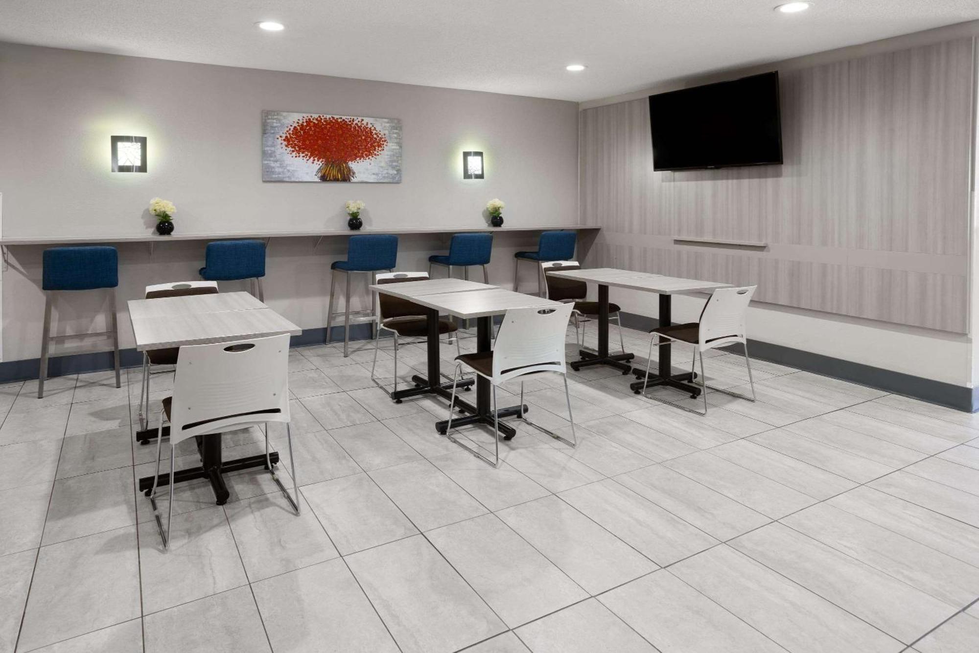 Microtel Inn By Wyndham Raleigh-Durham Airport Morrisville Εξωτερικό φωτογραφία